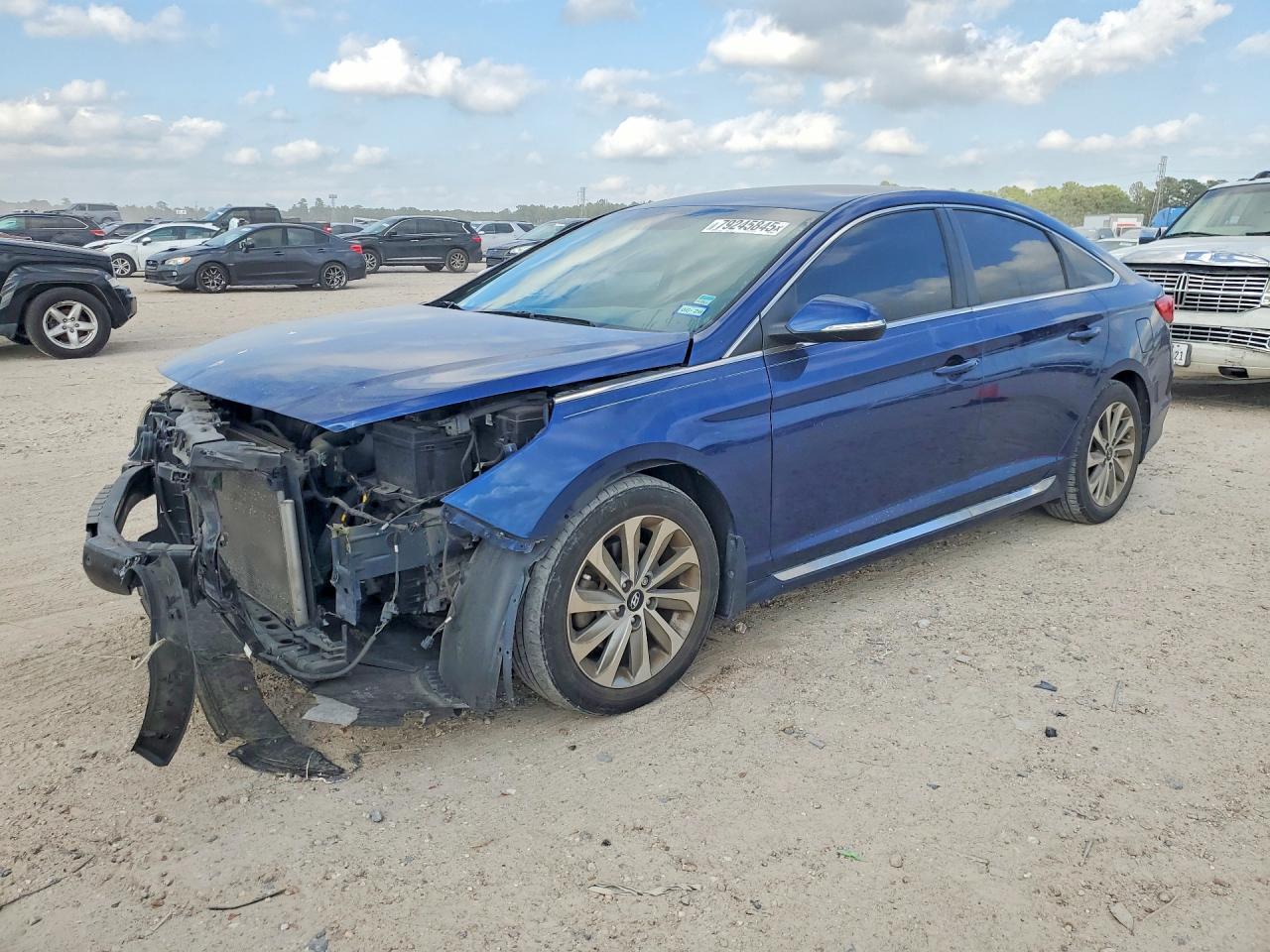 Salvage Hyundai SONATA Image