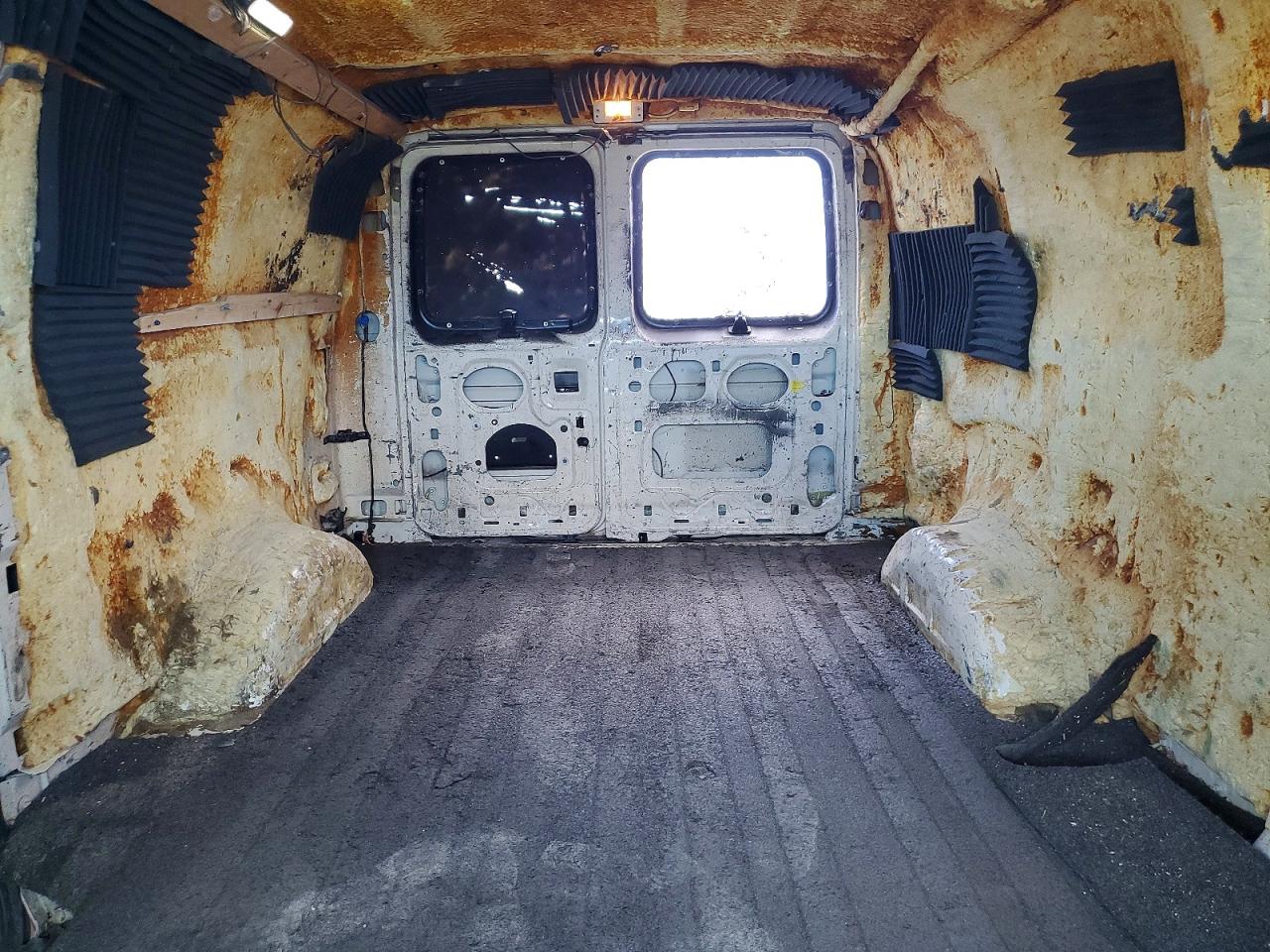 Ford Econoline E250 Van