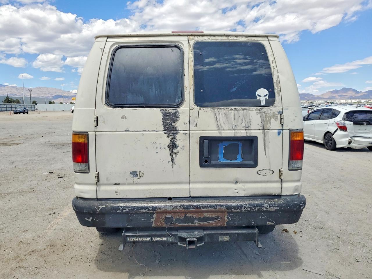 Ford Econoline E250 Van