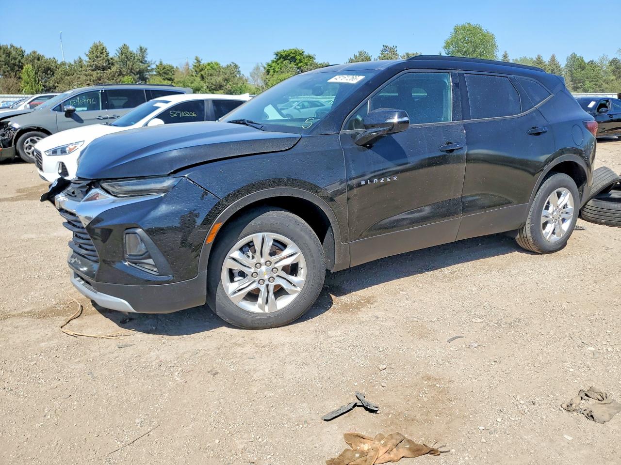 Salvage Chevrolet Blazer Image