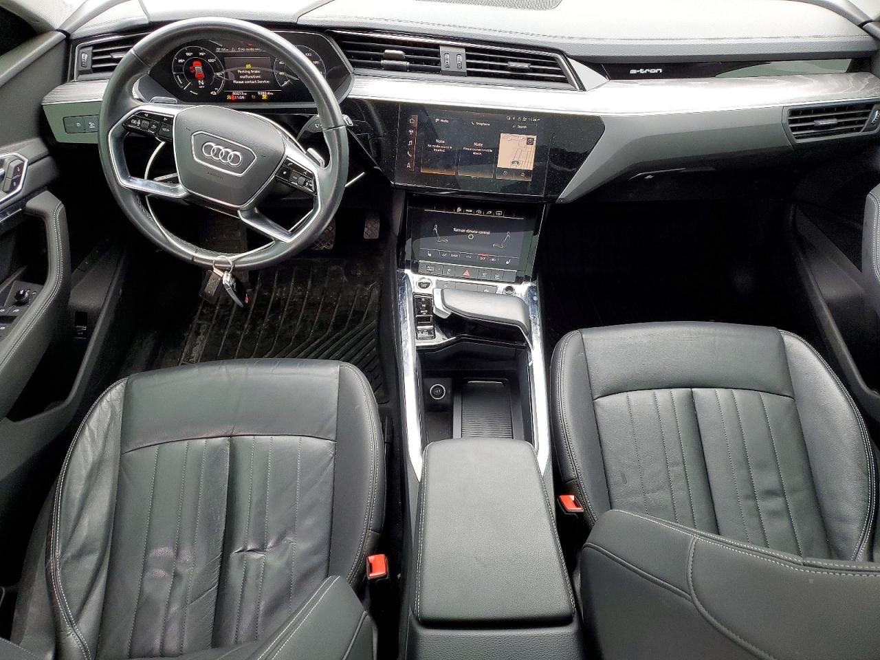 Audi e-tron Premium