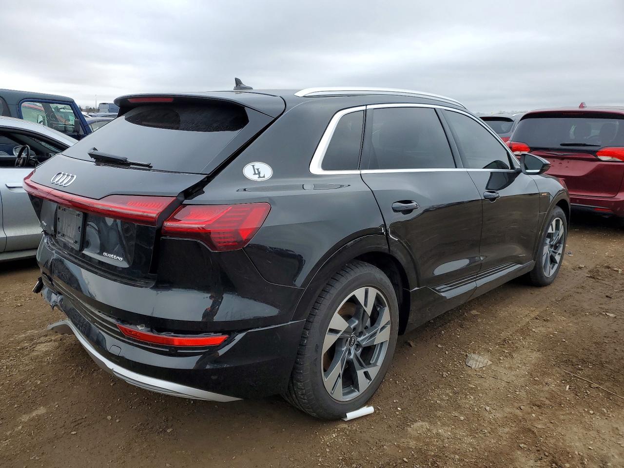 Audi e-tron Premium
