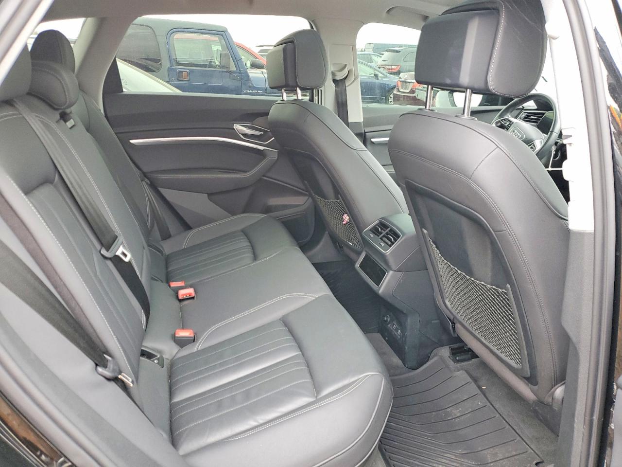 Audi e-tron Premium