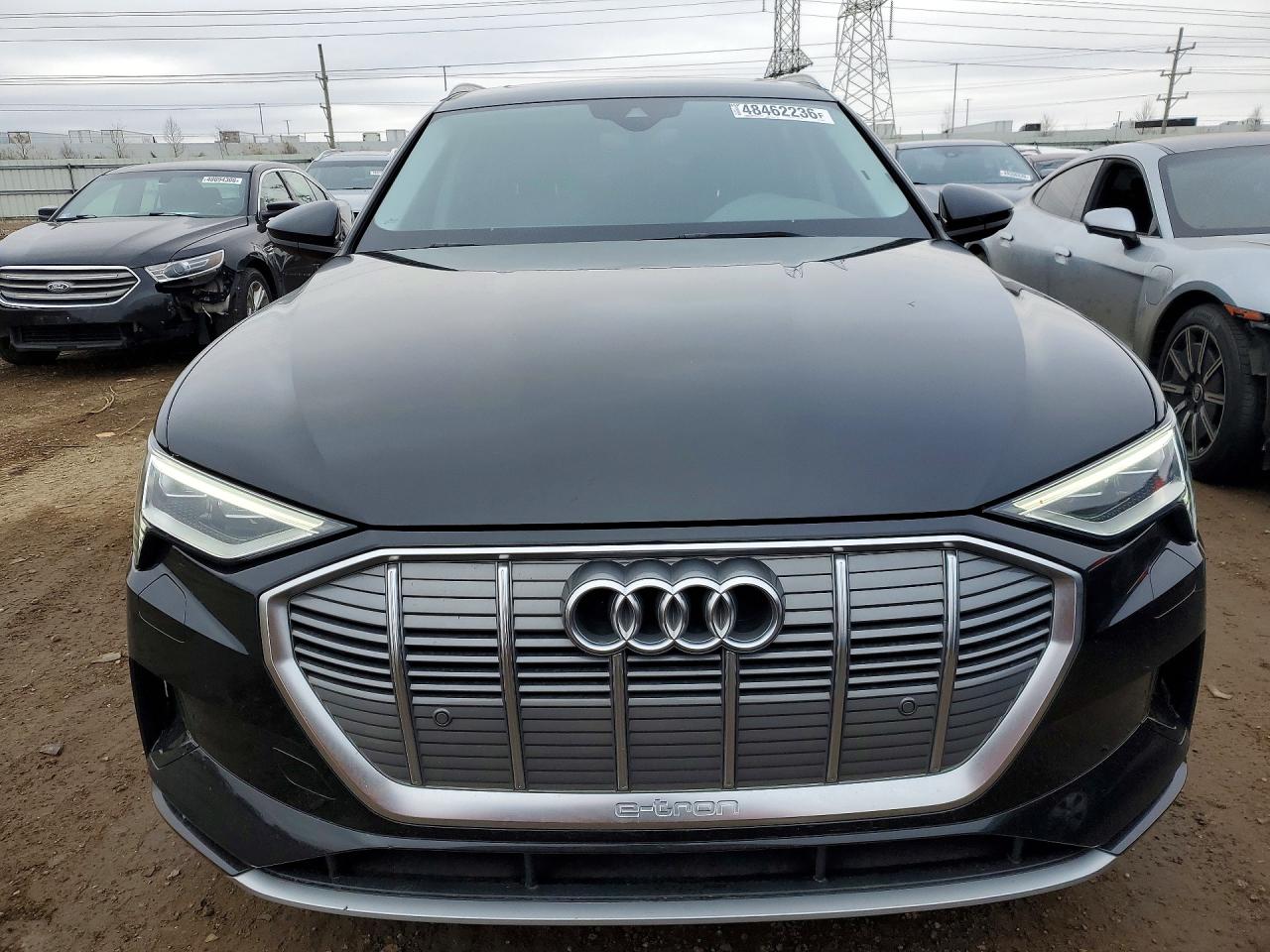 Audi e-tron Premium
