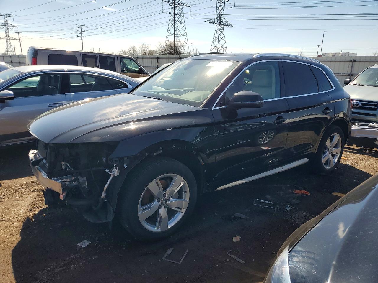 Salvage Audi Q5 Image