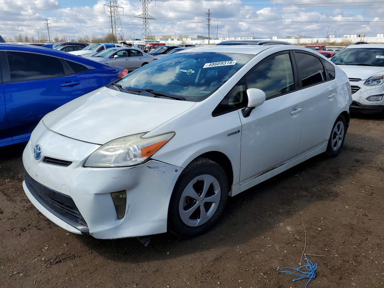 Salvage Toyota Prius Image