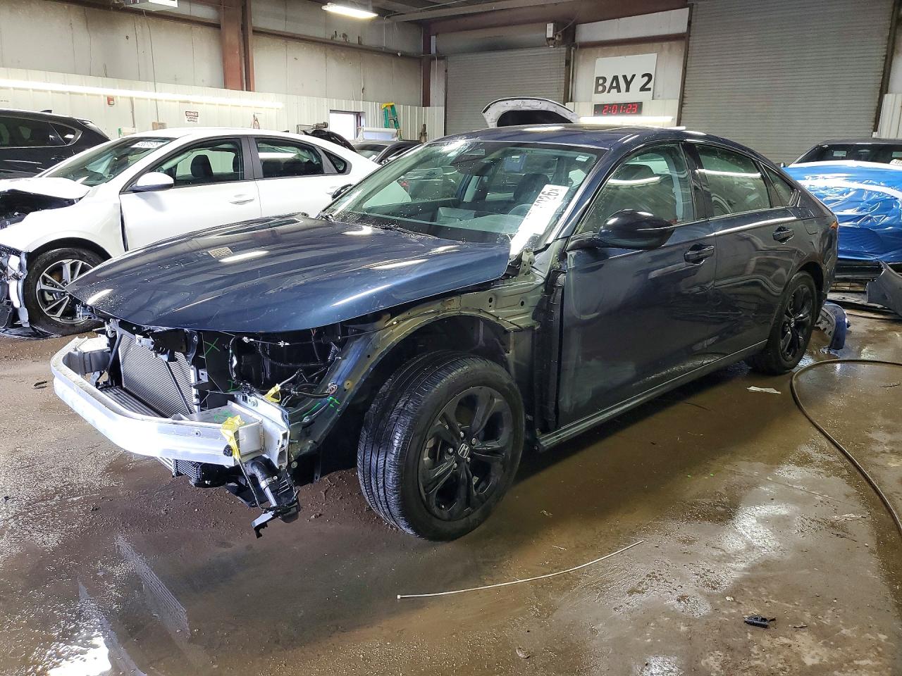 Salvage Honda Accord Image