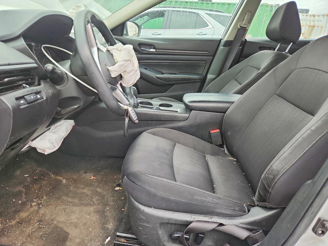 Nissan Altima S