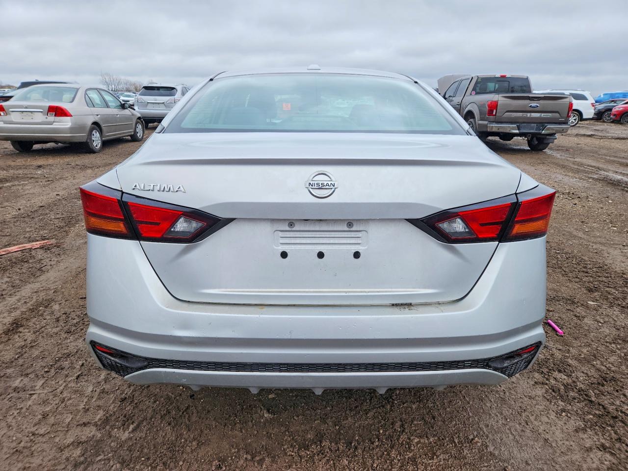 Nissan Altima S