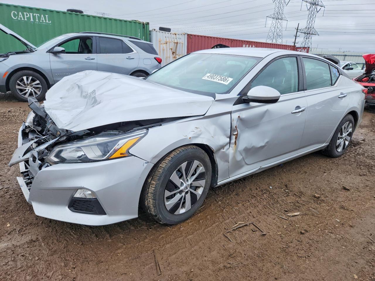 Salvage Nissan Altima Image