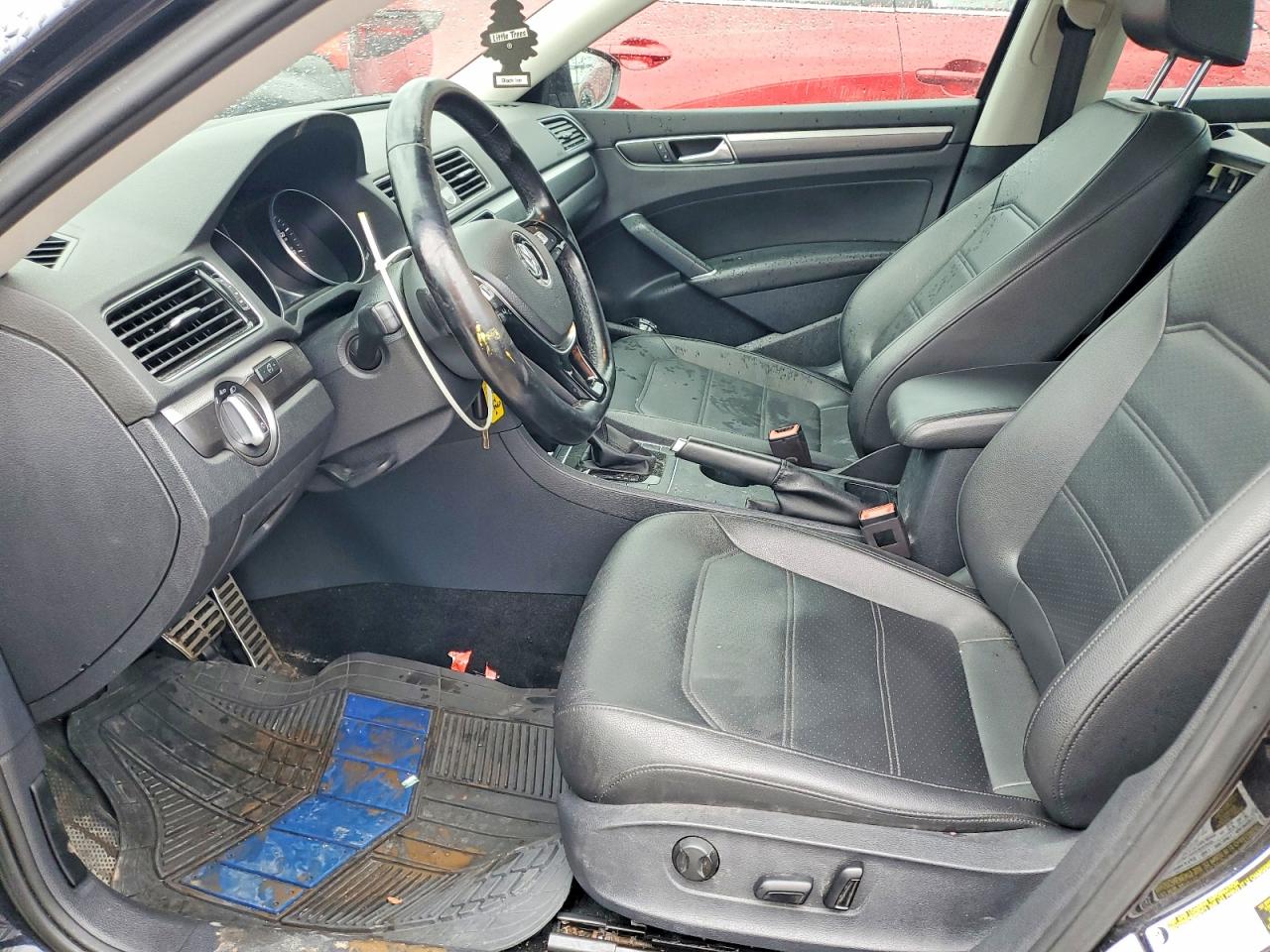 Volkswagen Passat R-line
