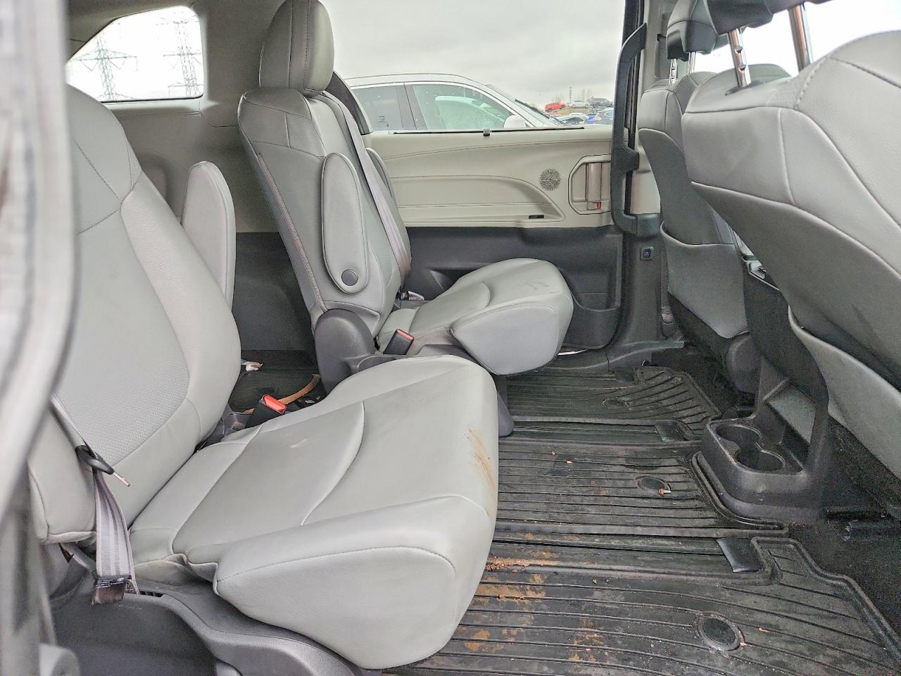 Toyota Sienna Xle