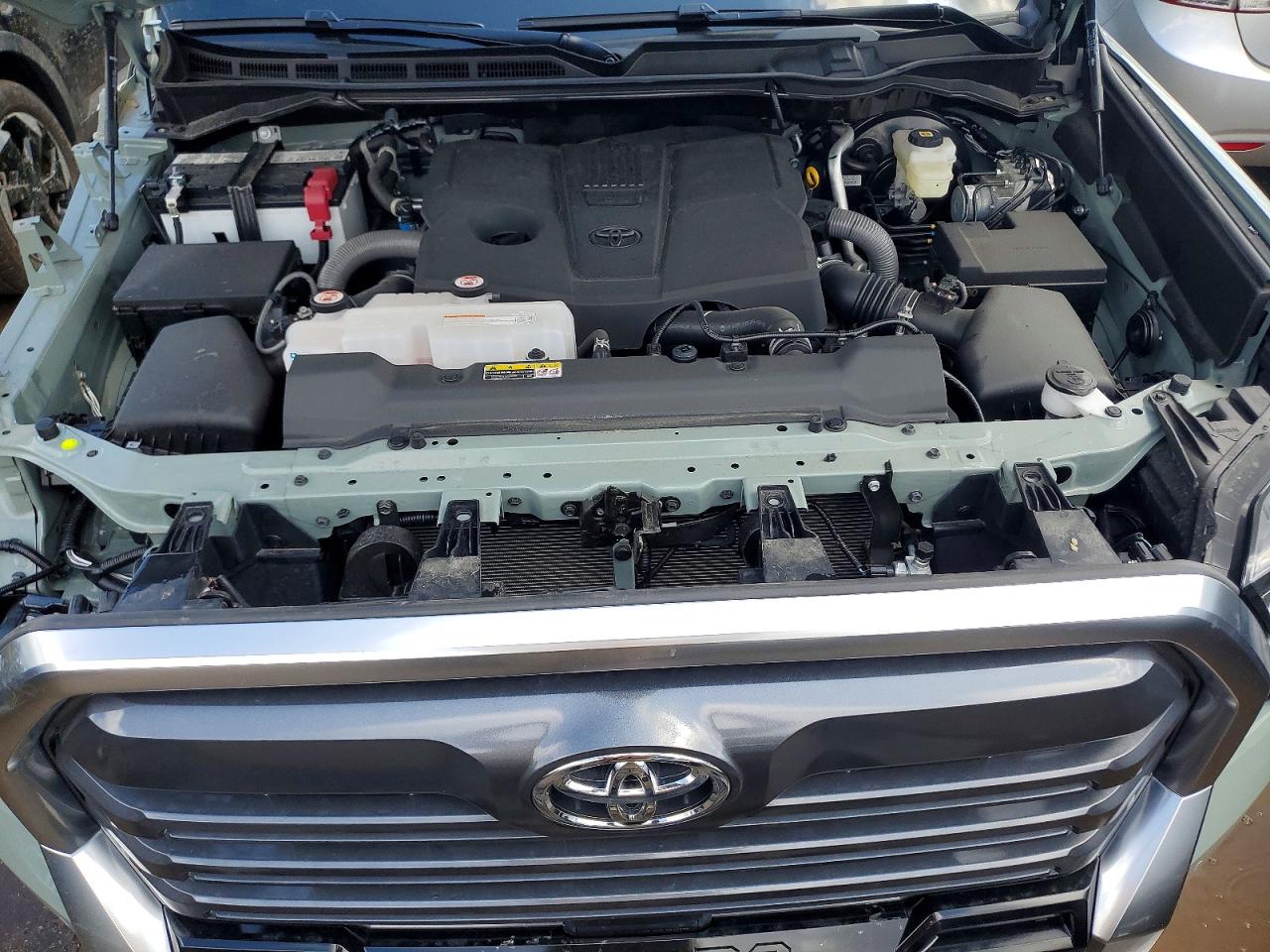 Toyota Tundra Crewmax Limited