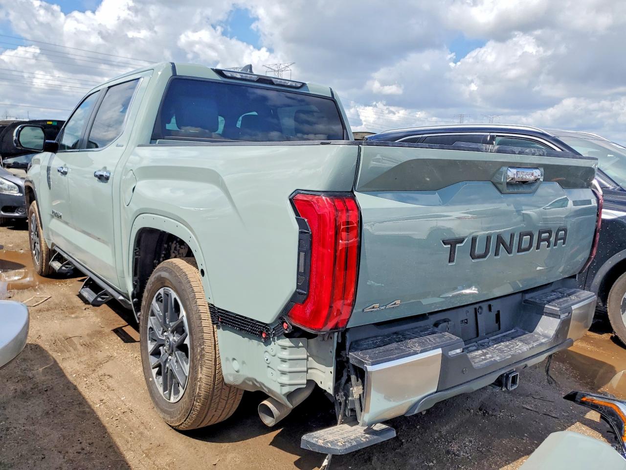 Toyota Tundra Crewmax Limited