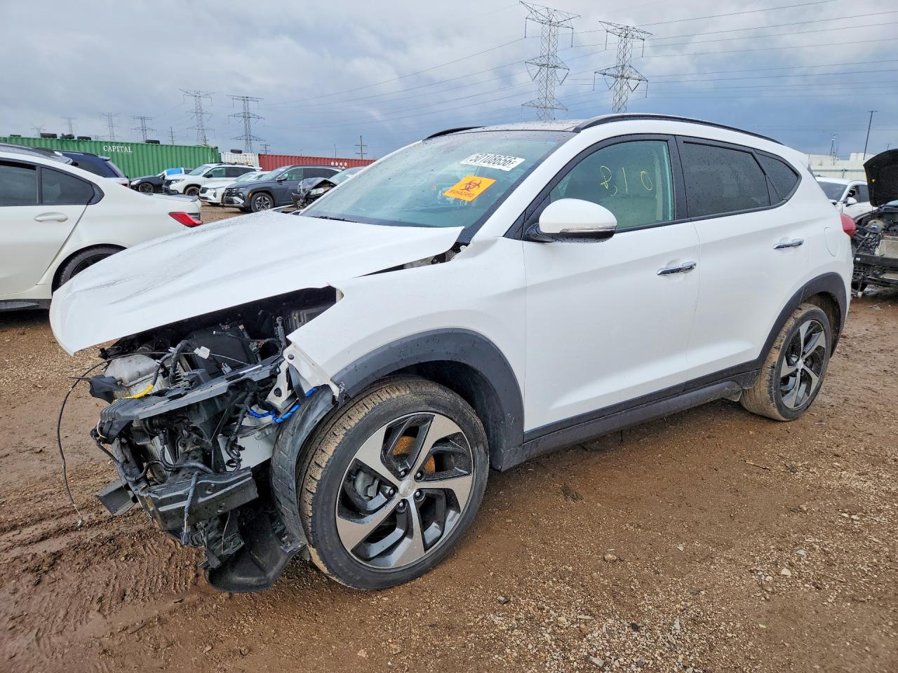 Salvage Hyundai TUCSON Image