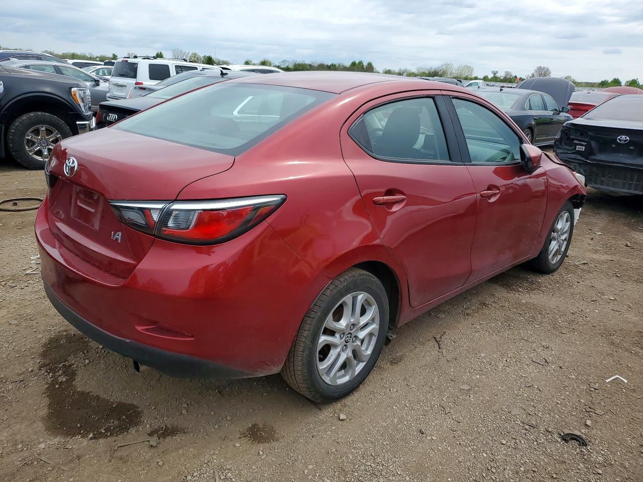 Toyota Yaris Base