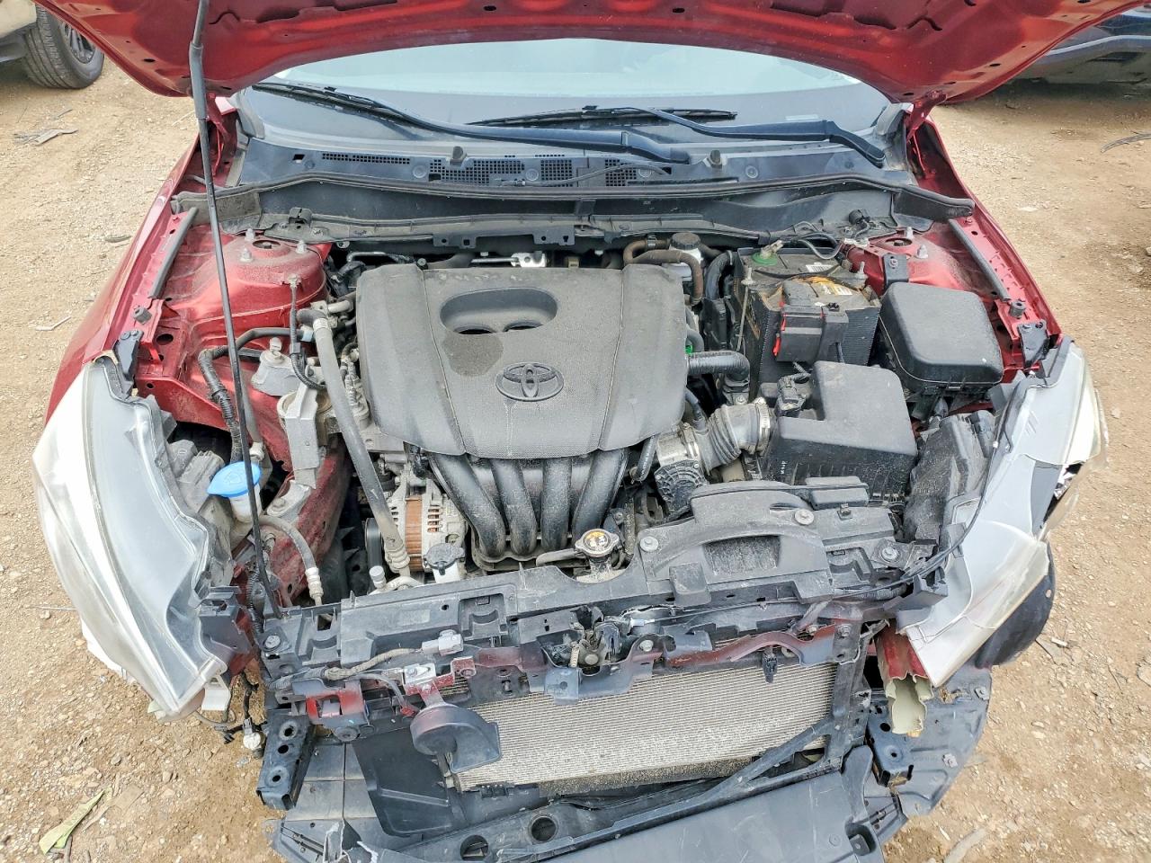 Toyota Yaris Base