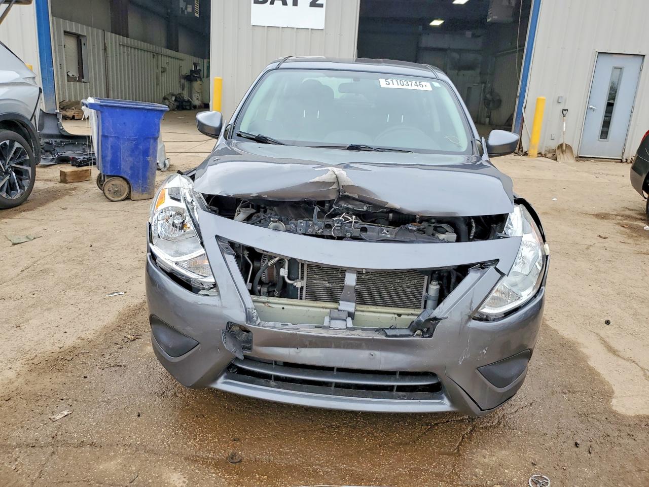 Nissan Versa S