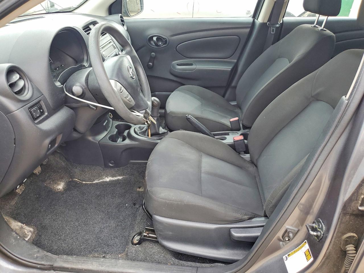 Nissan Versa S