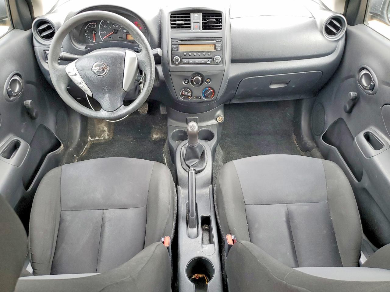 Nissan Versa S