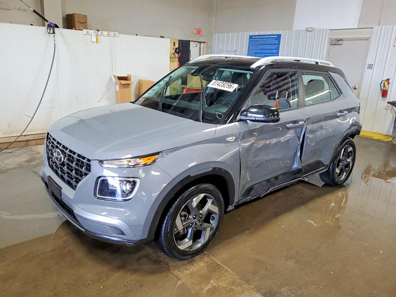 Salvage Hyundai VENUE Image