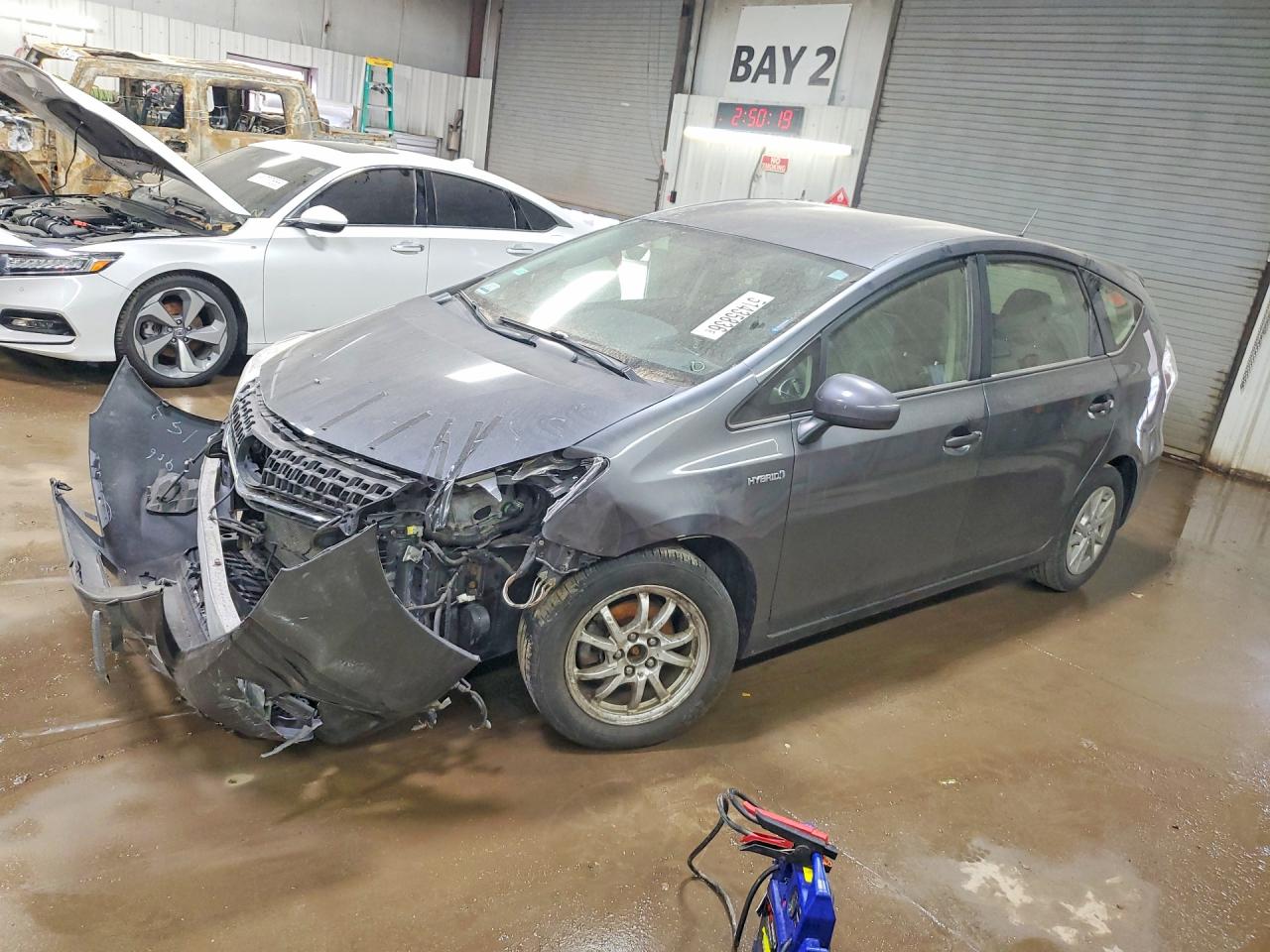Salvage Toyota Prius Image