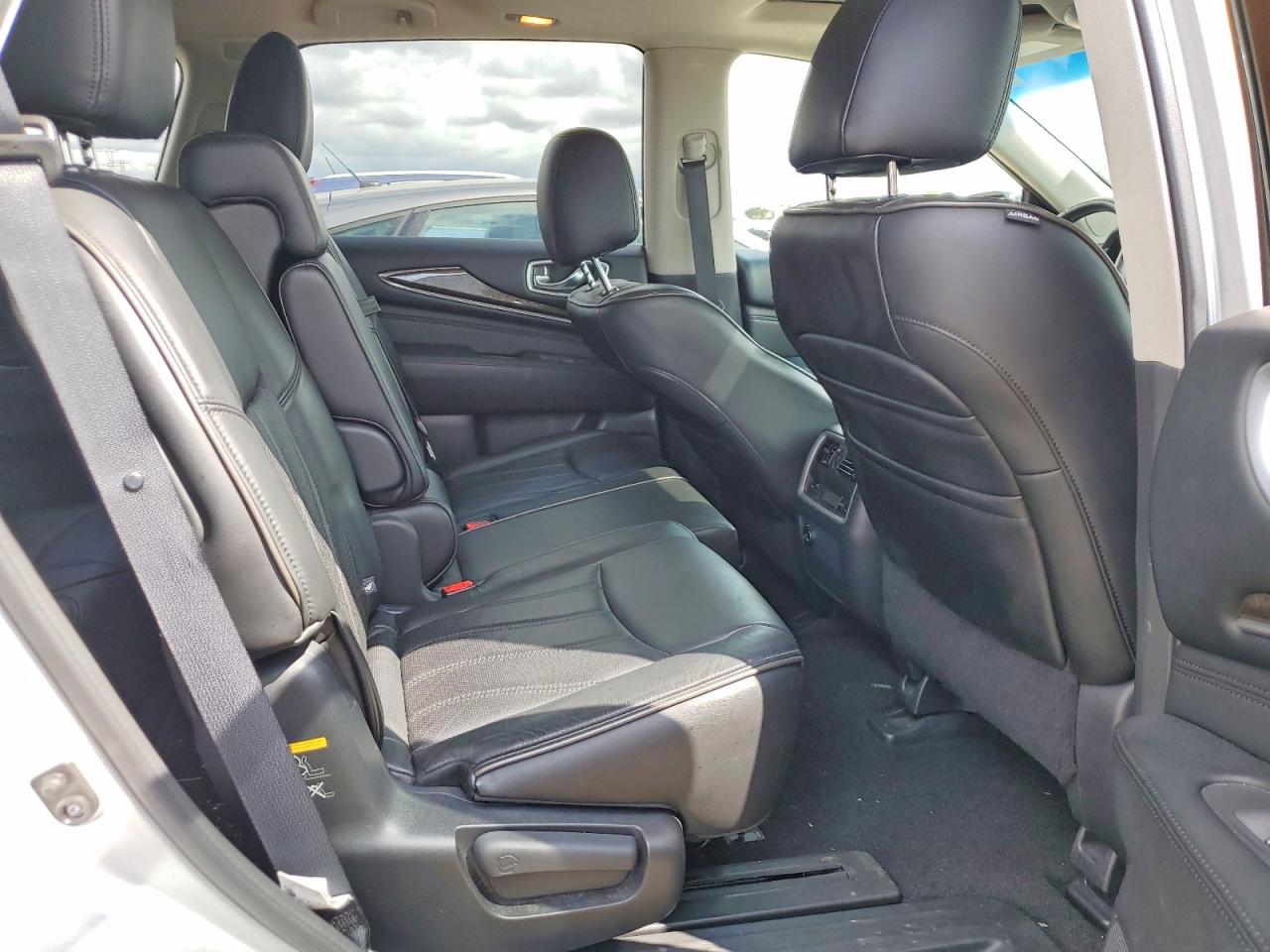 INFINITI Qx Base