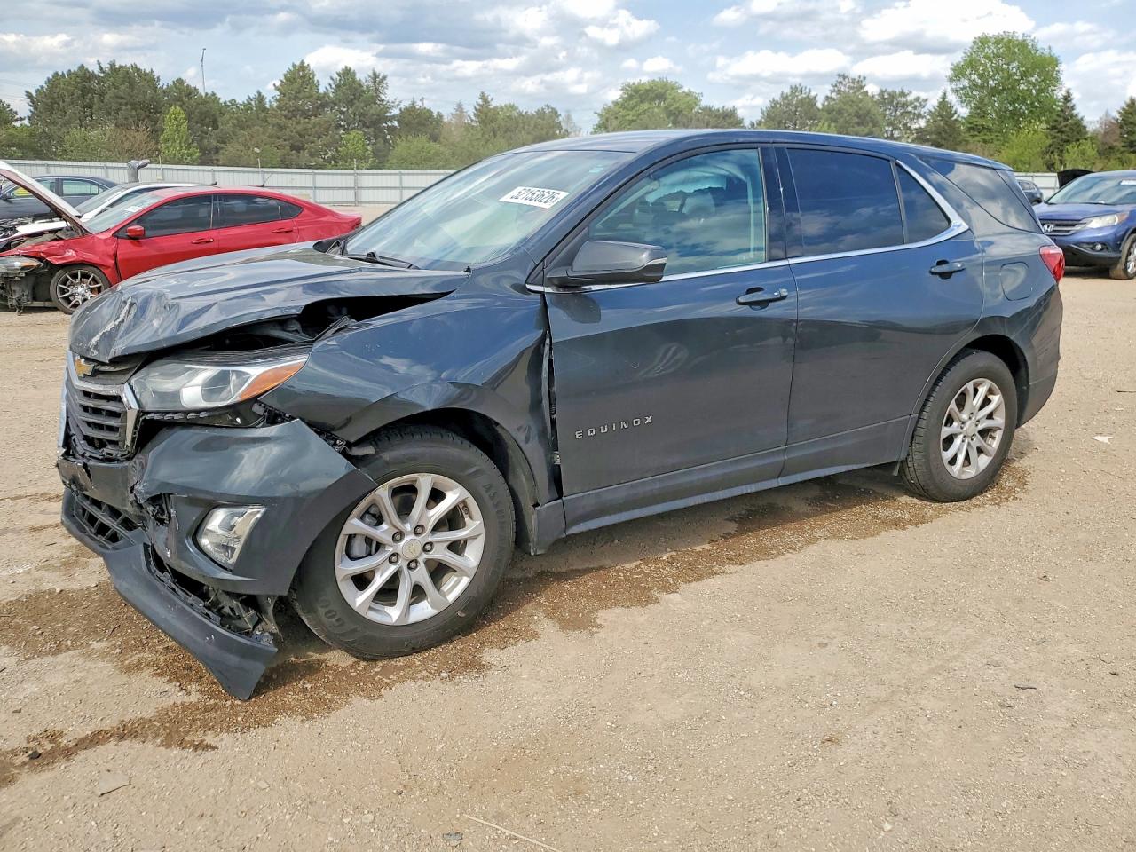 Salvage Chevrolet Equinox Image