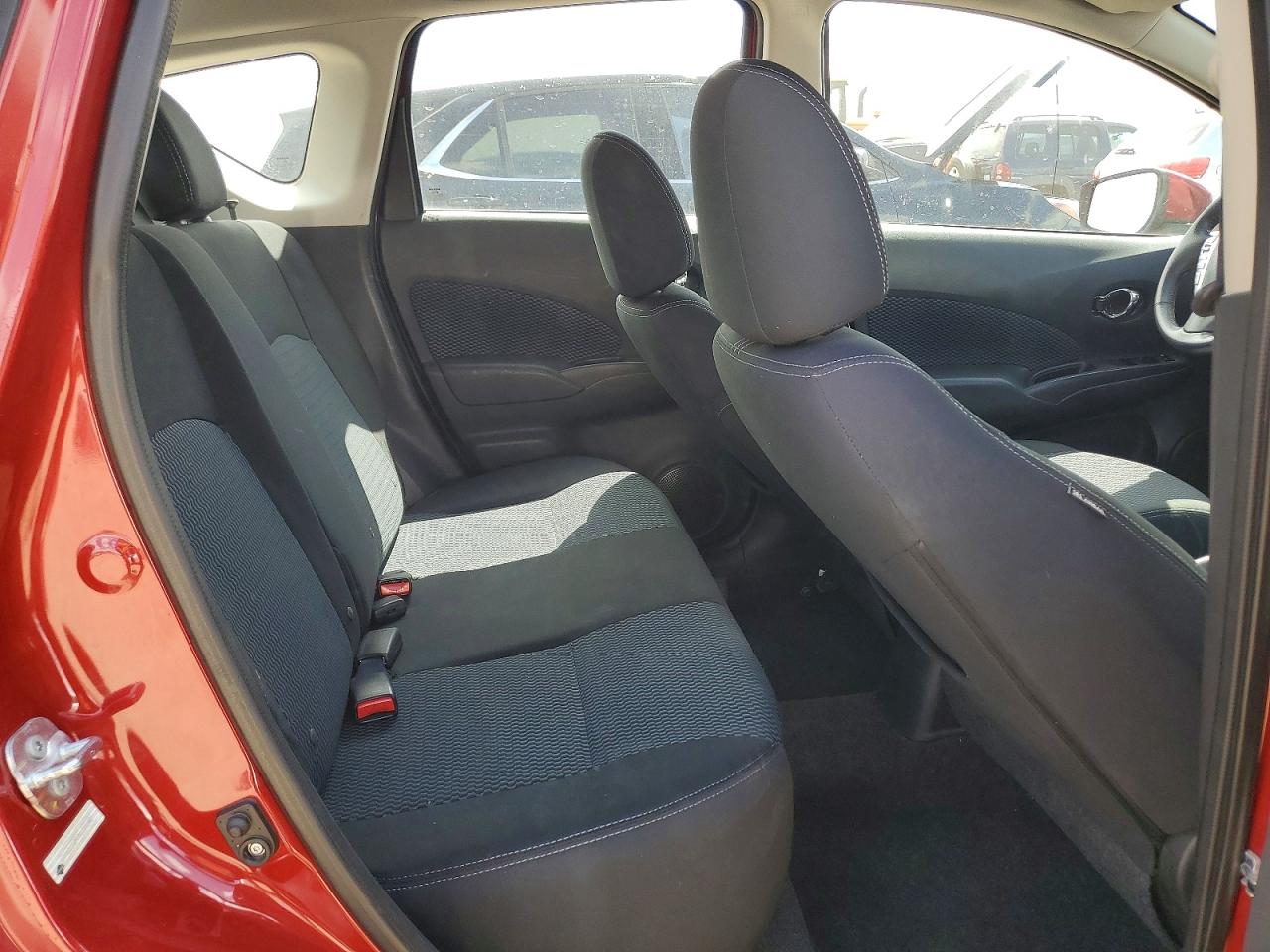 Nissan Versa Sv