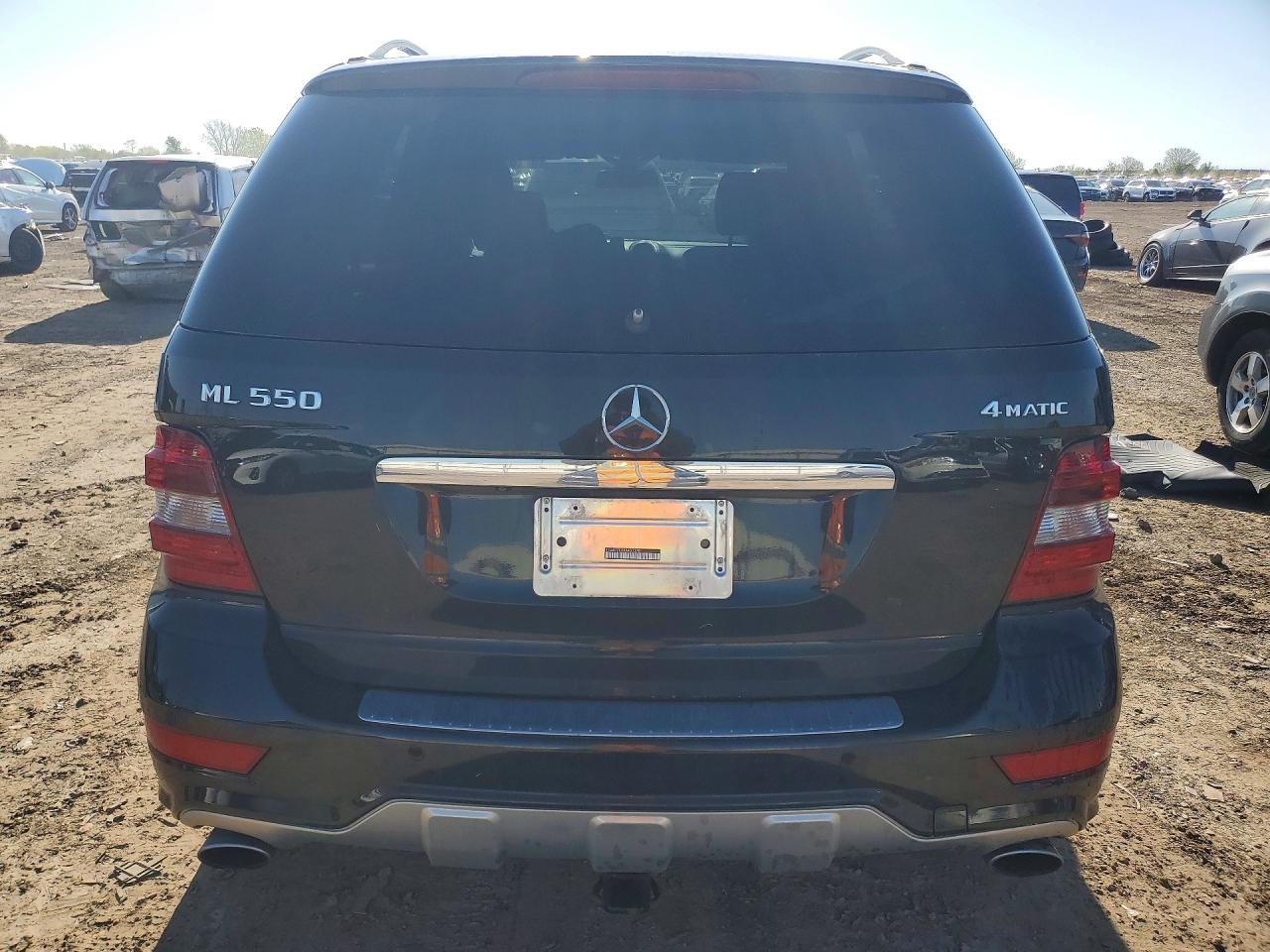Mercedes-Benz M-Class 550