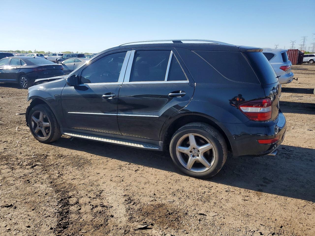 Mercedes-Benz M-Class 550