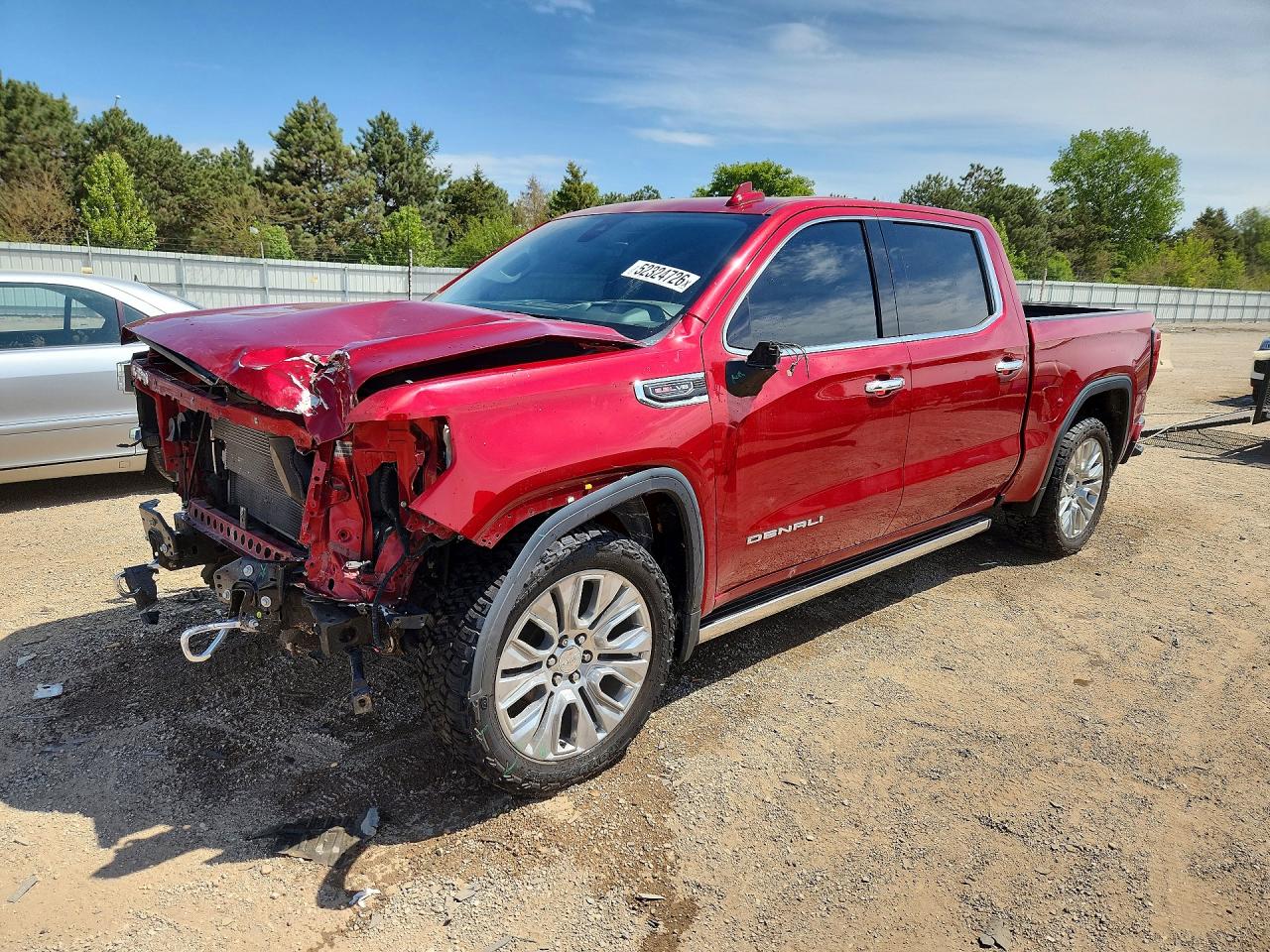 Salvage GMC Sierra Image