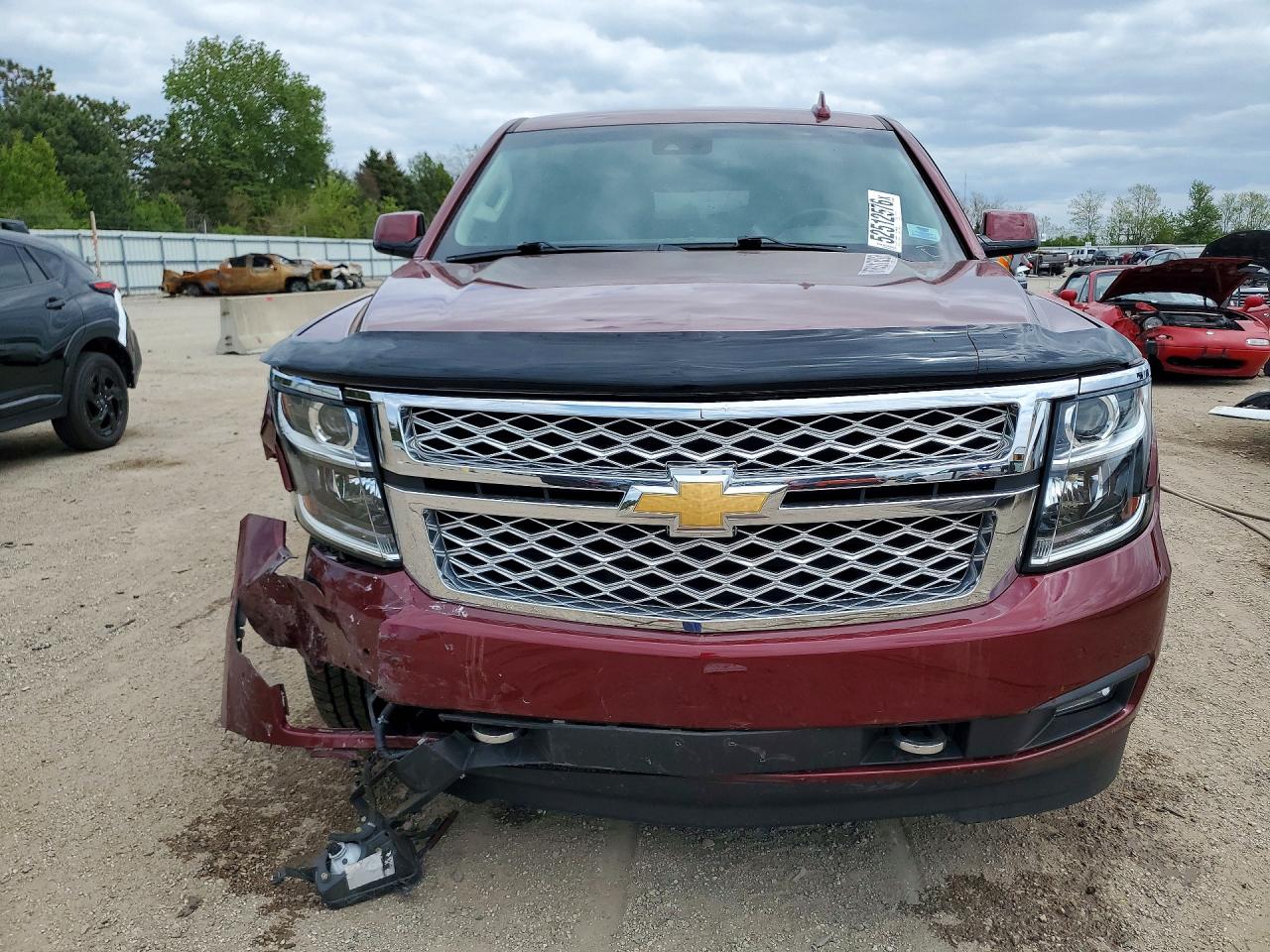 Chevrolet Suburban C1500 Lt