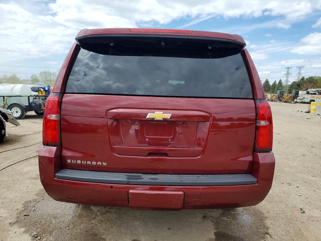 Chevrolet Suburban C1500 Lt