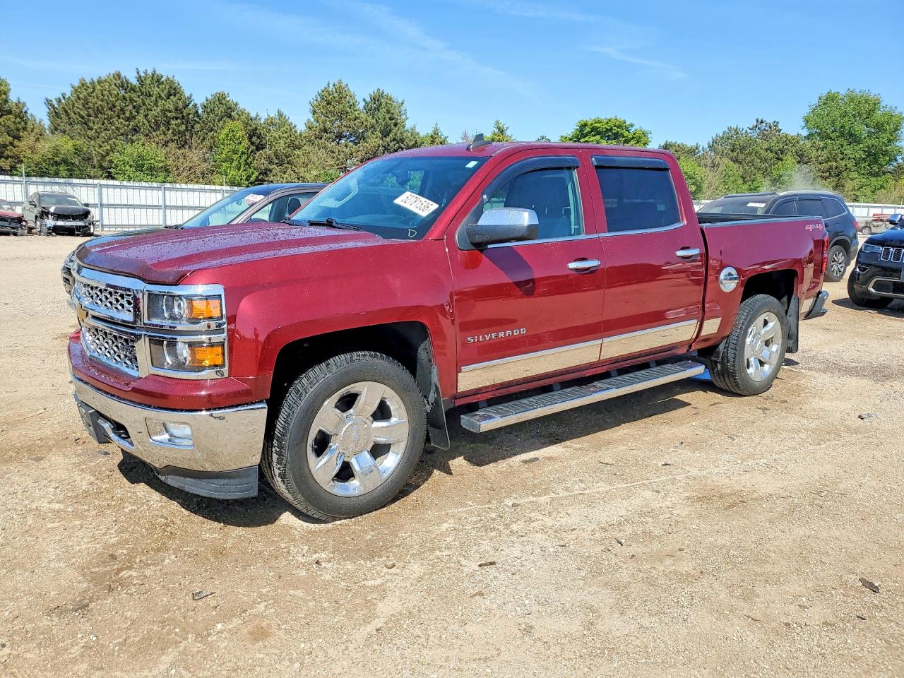 Salvage Chevrolet Silverado Image