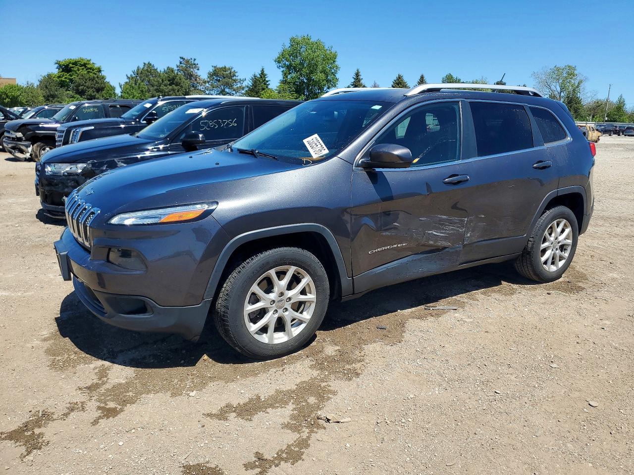 Salvage Jeep Cherokee Image