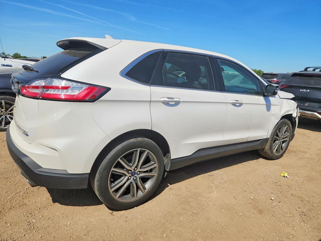 Ford Edge Titanium
