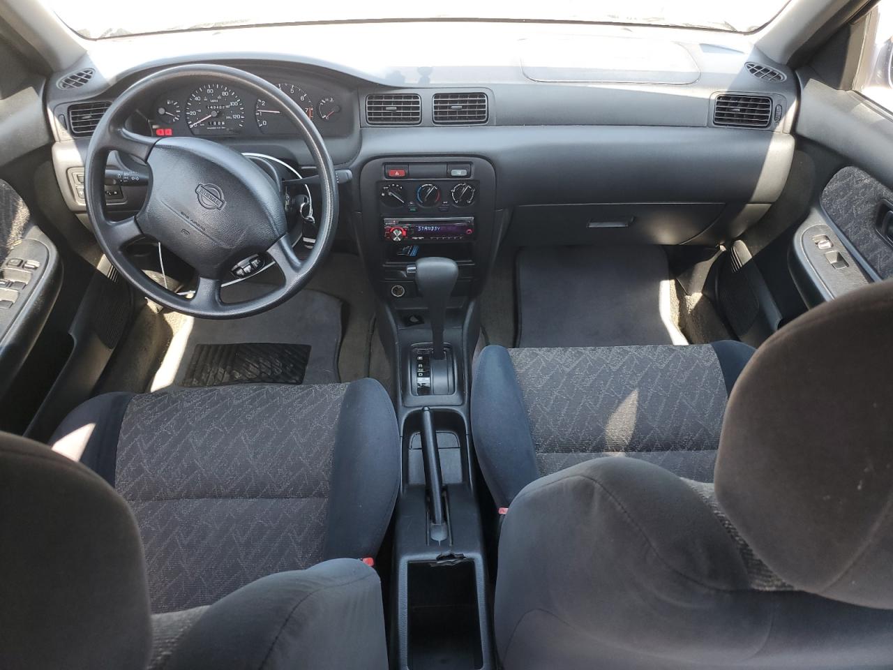 Nissan Sentra Xe
