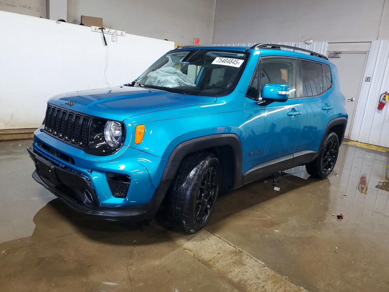 Salvage Jeep Renegade Image