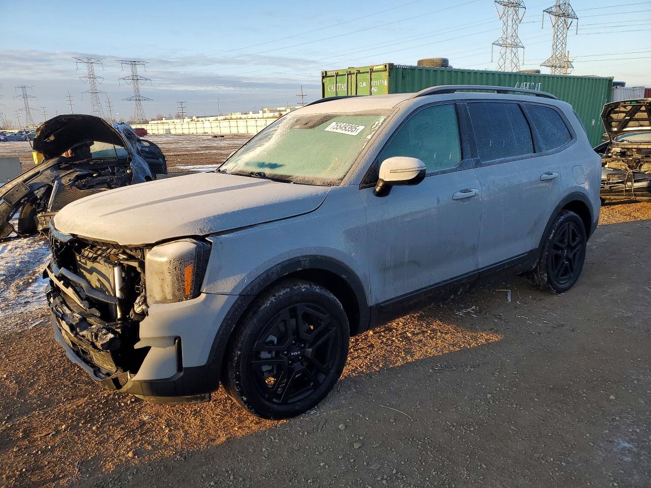 Salvage Kia Telluride Image