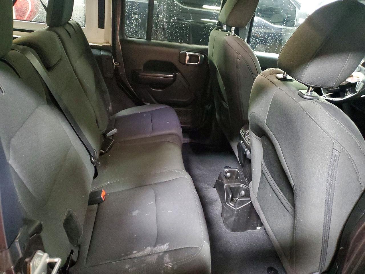 Jeep Wrangler Sport