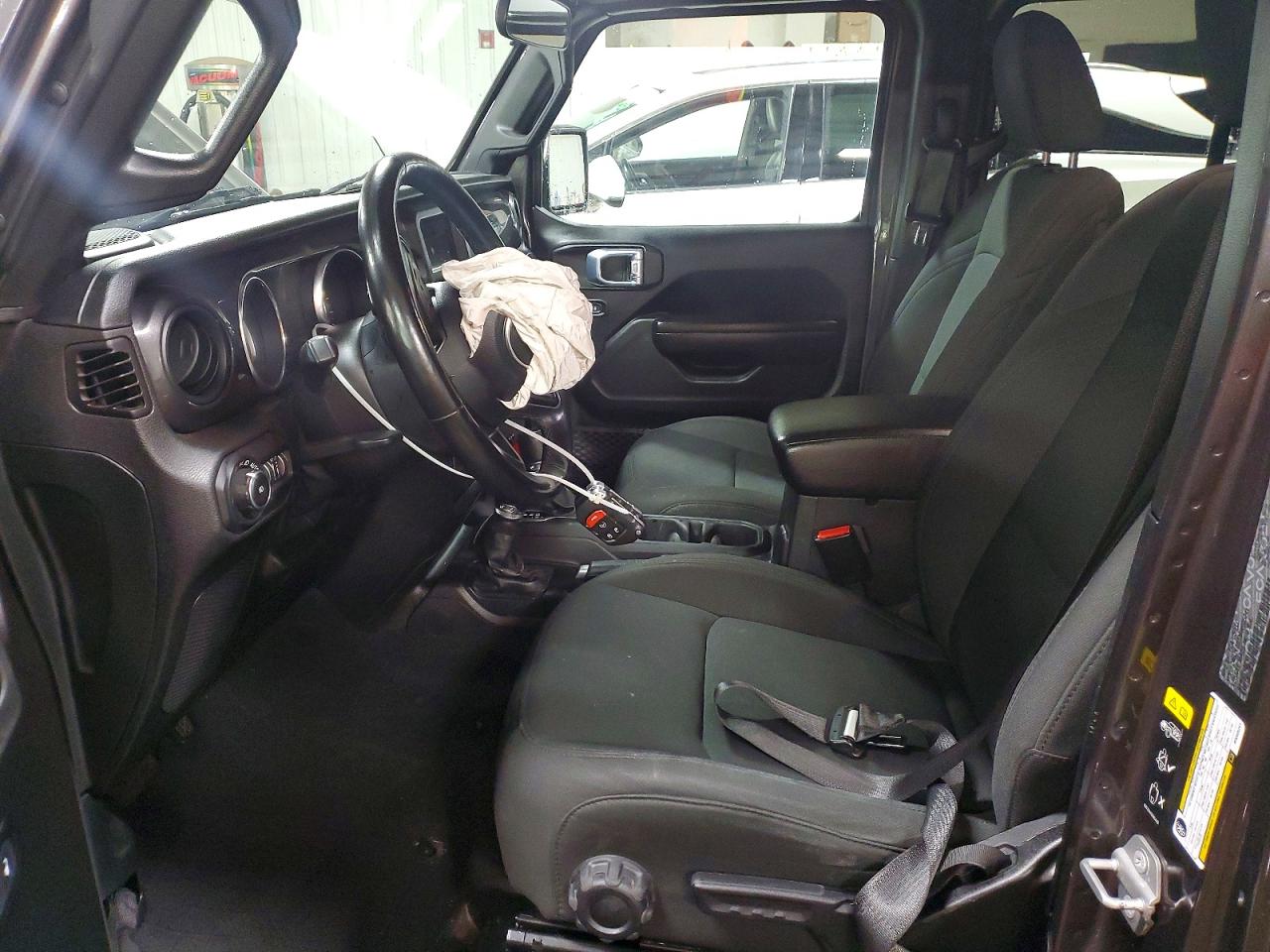 Jeep Wrangler Sport