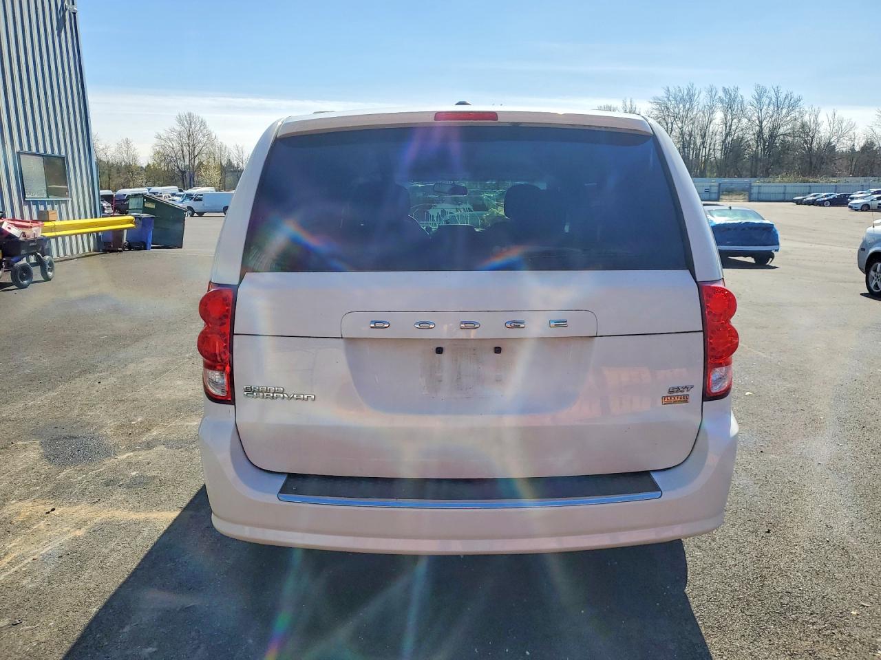 Dodge Caravan Sxt