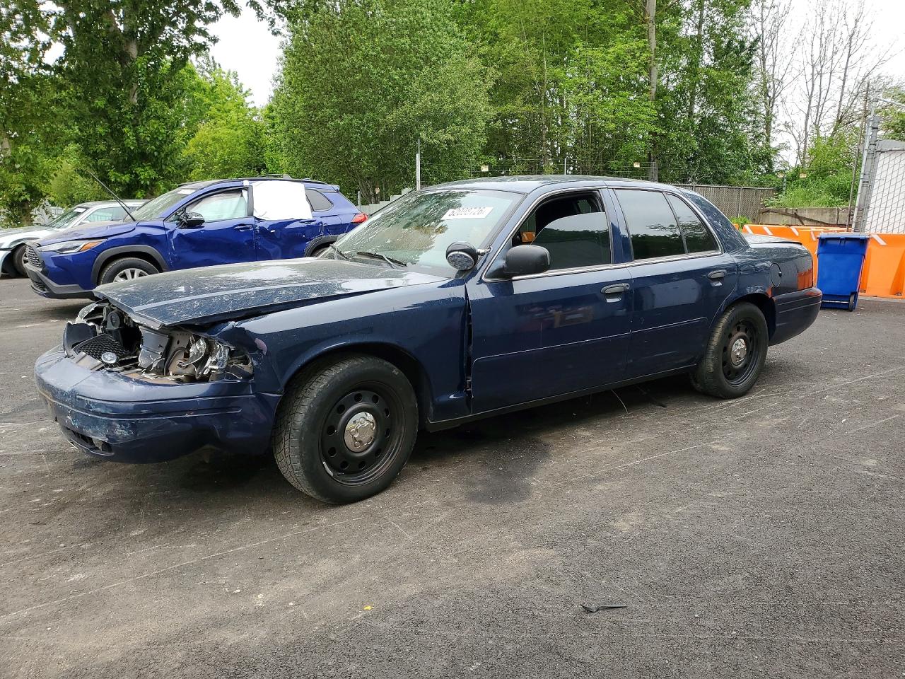 Salvage Ford Crown Vic Image