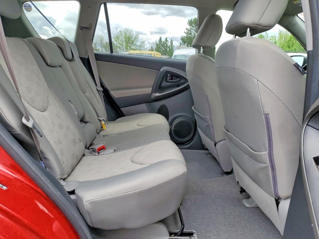 Toyota RAV4 Base