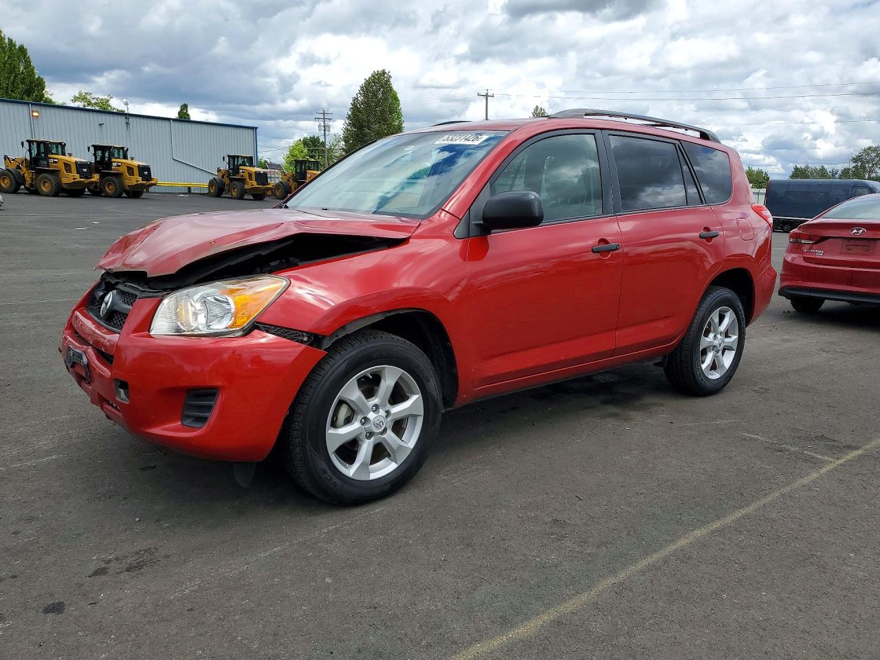 Salvage Toyota RAV4 Image
