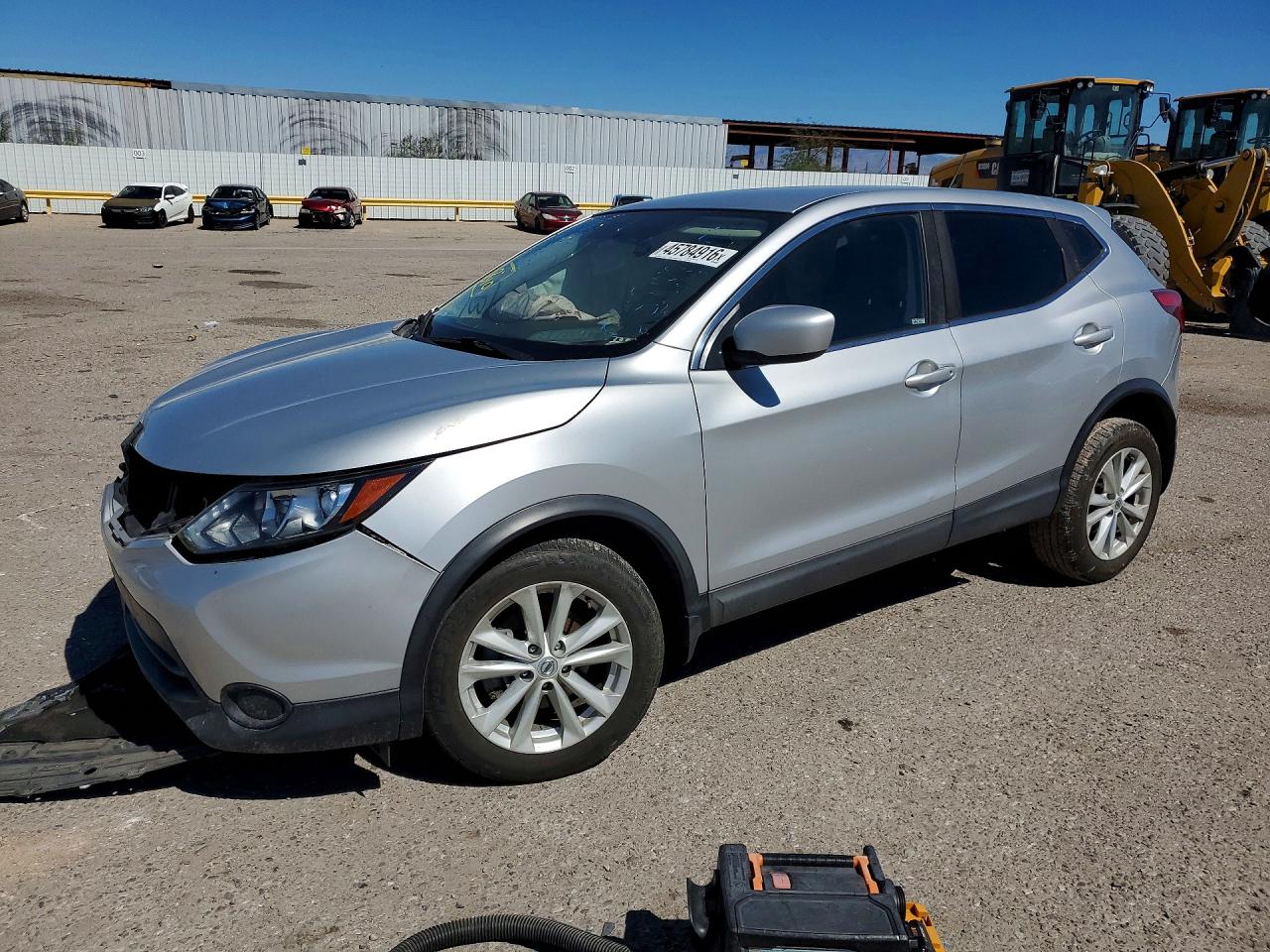 Salvage Nissan Rogue Image