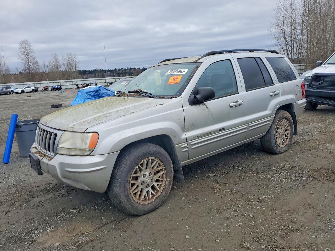 Salvage Jeep Cherokee Image