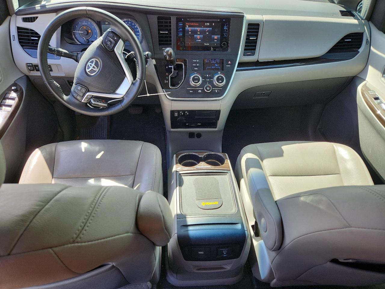 Toyota Sienna Xle Premium 8-passenger
