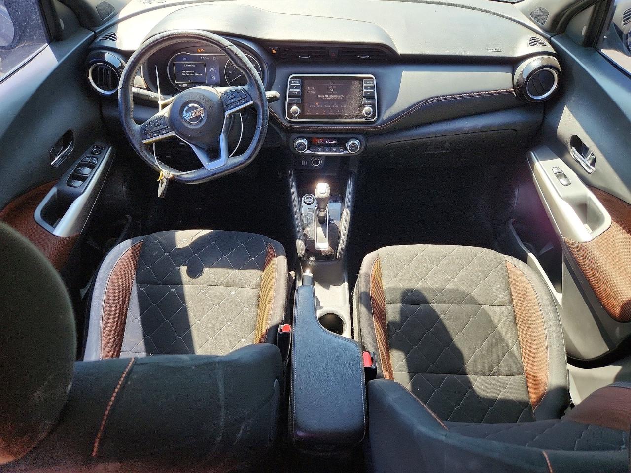 Nissan Kicks Sr